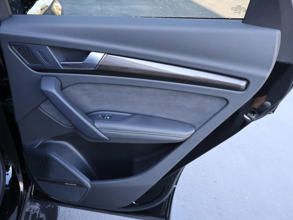 Used 2022 Audi SQ5 Prestige image 15