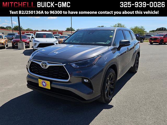 Used 2023 Toyota Highlander L