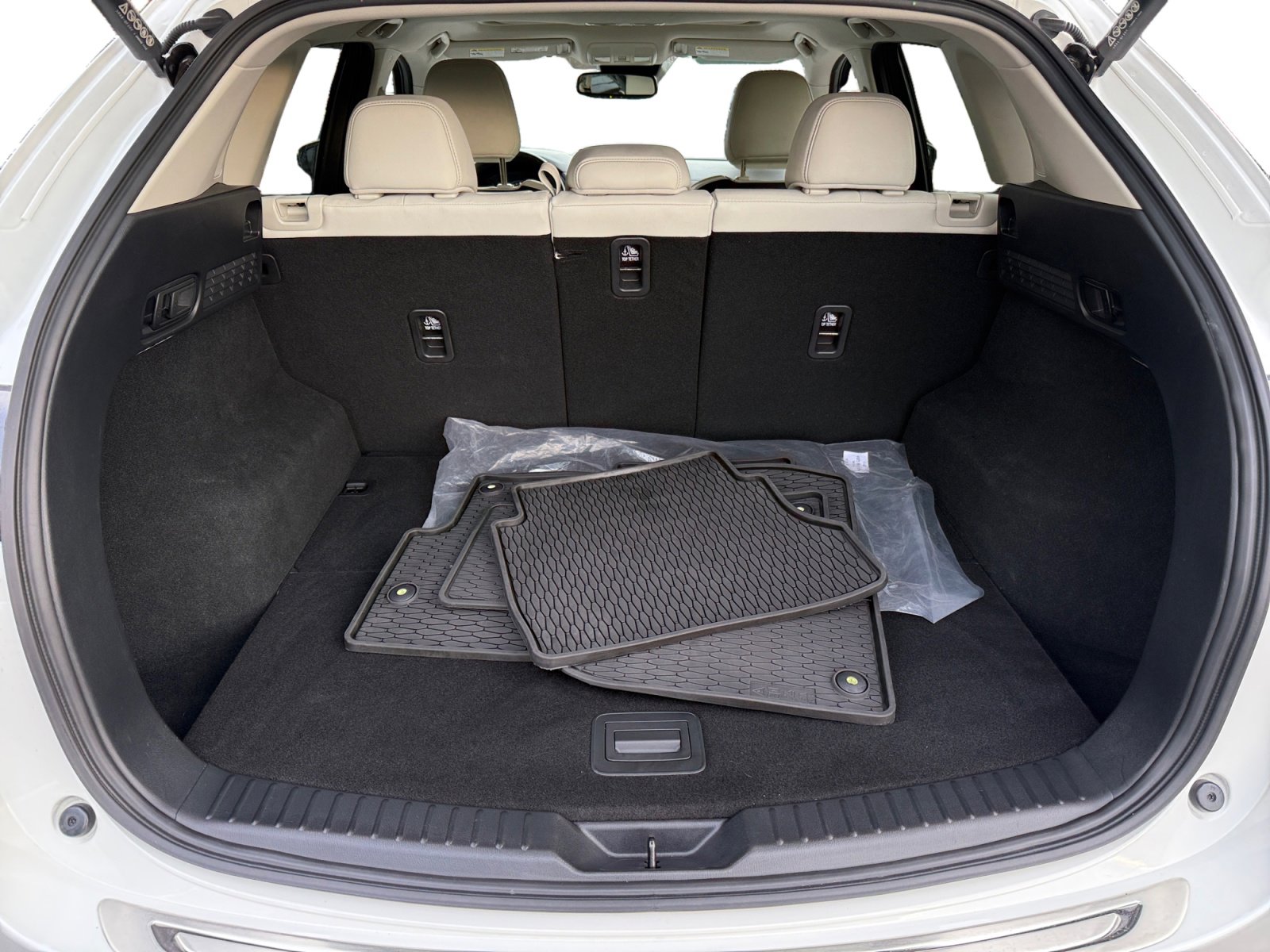 Certified 2024 MAZDA CX-5 AWD 2.5 S w/ Premium Package image 17