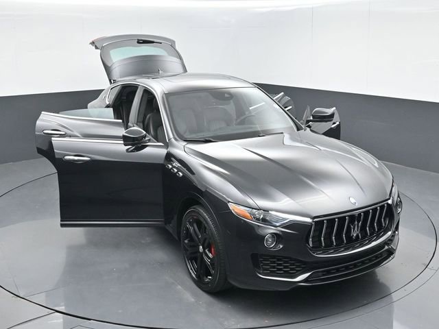 Used 2023 Maserati Levante GT AWD/4WD image 54