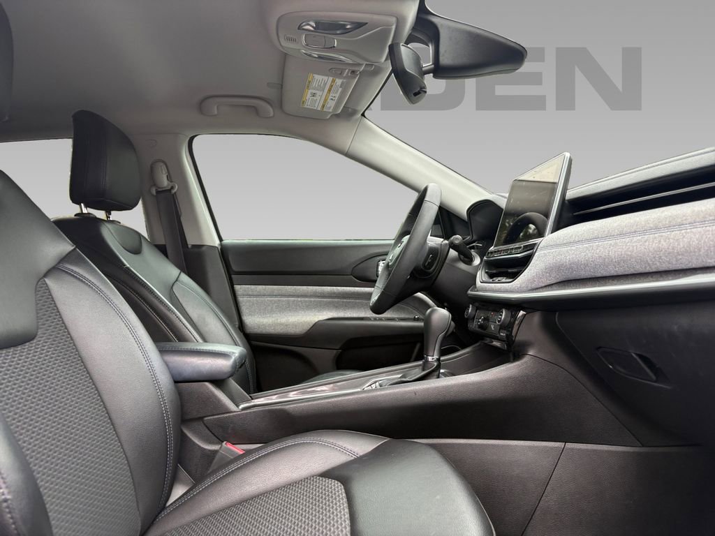 Used 2022 Jeep Compass Latitude image 8