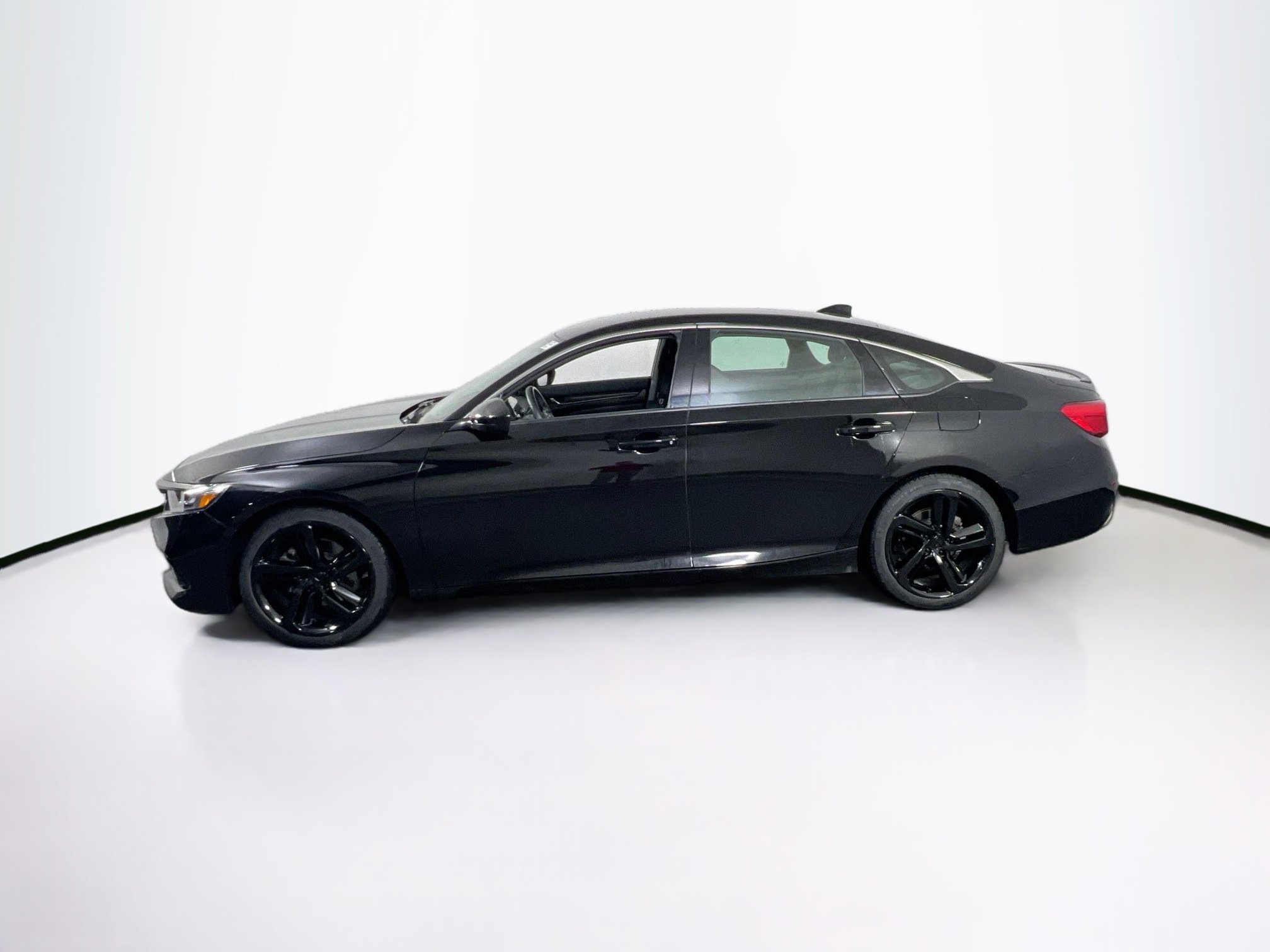 Used 2022 Honda Accord Sport image 8