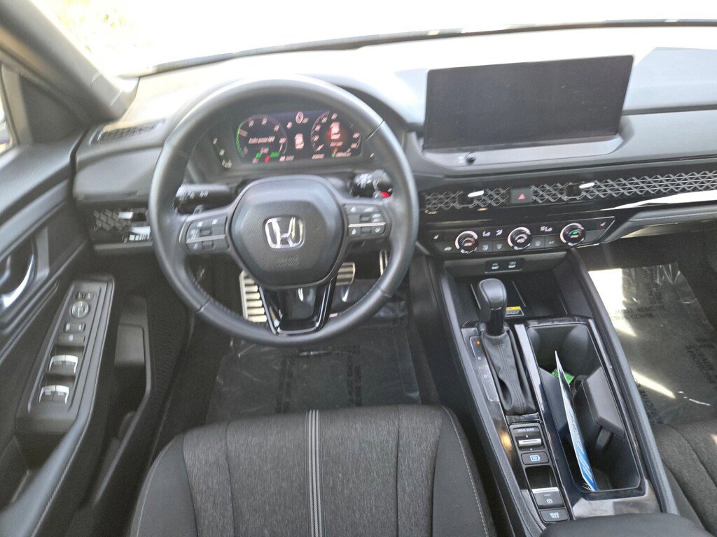Certified 2025 Honda Accord Sport image 11