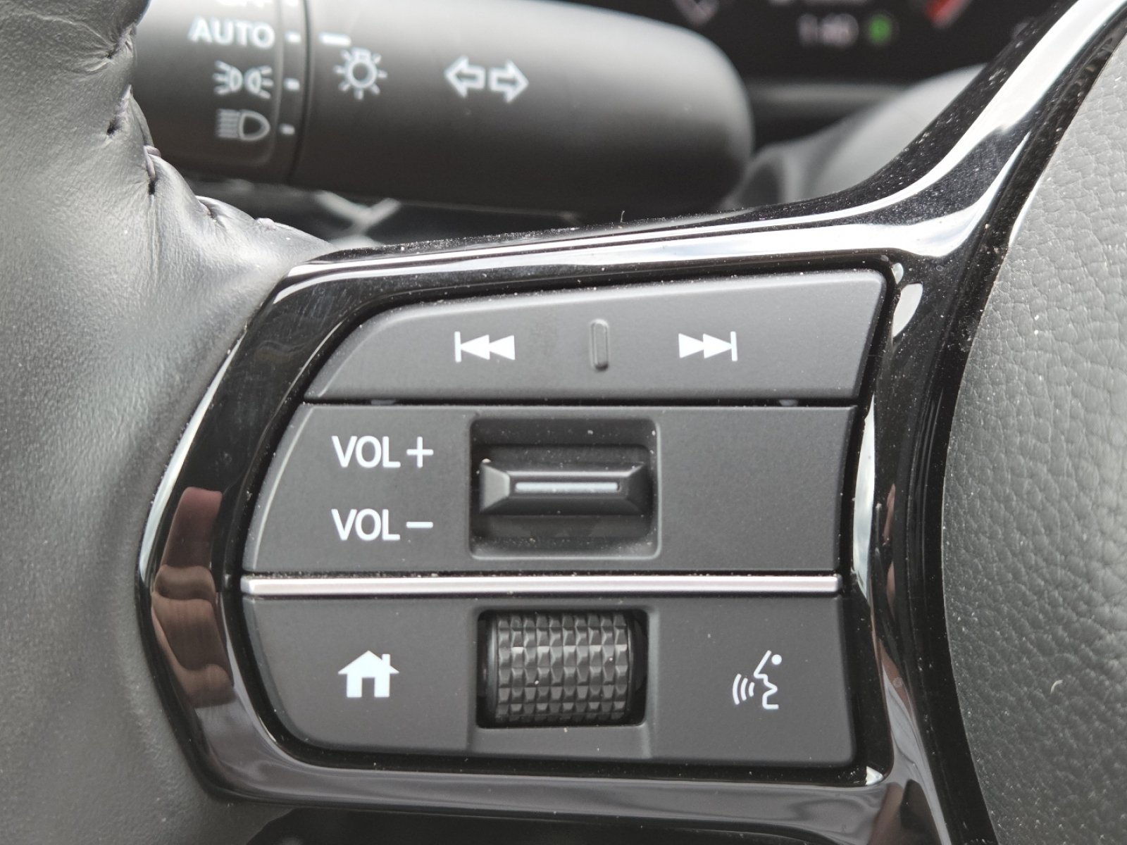 Used 2024 Honda CR-V EX-L image 32