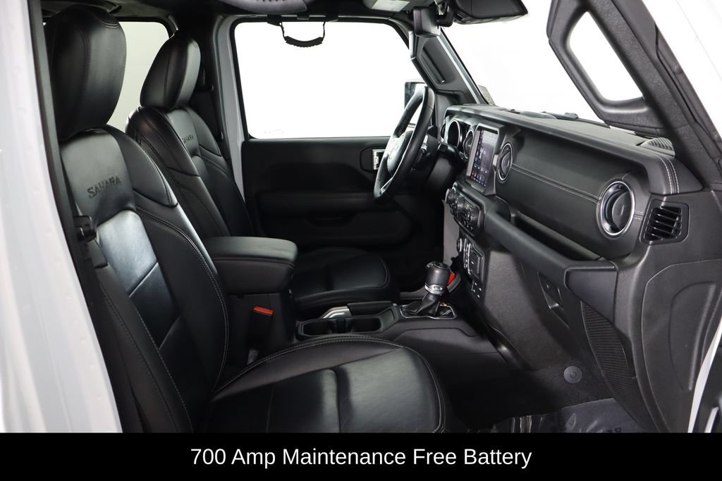 Used 2022 Jeep Wrangler Unlimited Sahara w/ Cold Weather Group AWD/4WD image 18
