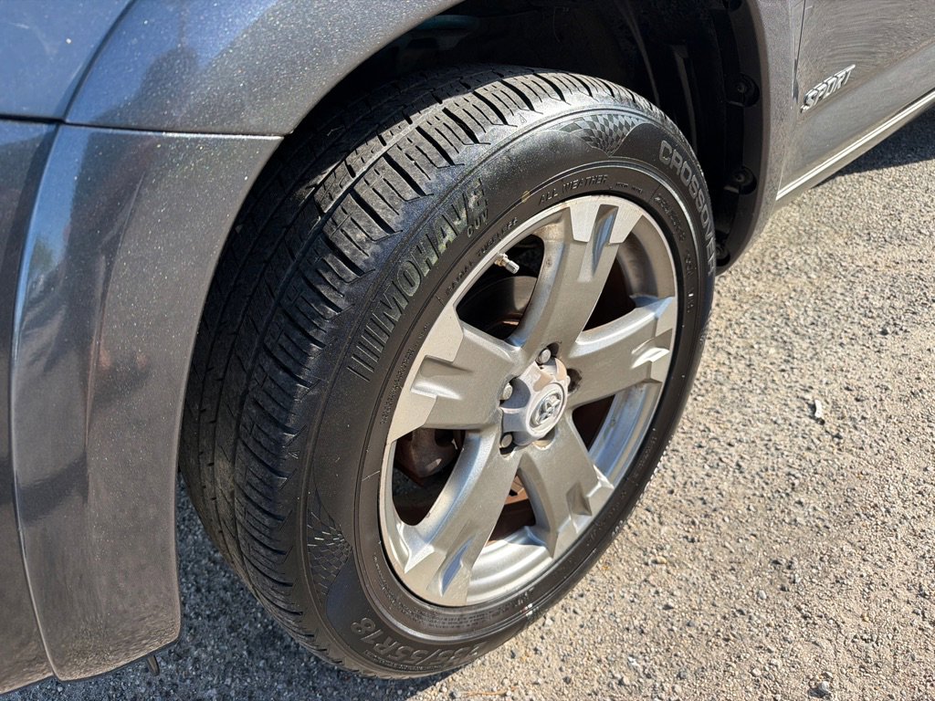 Used 2011 Toyota RAV4 Sport w/ Sport Extra Value Pkg AWD/4WD image 9