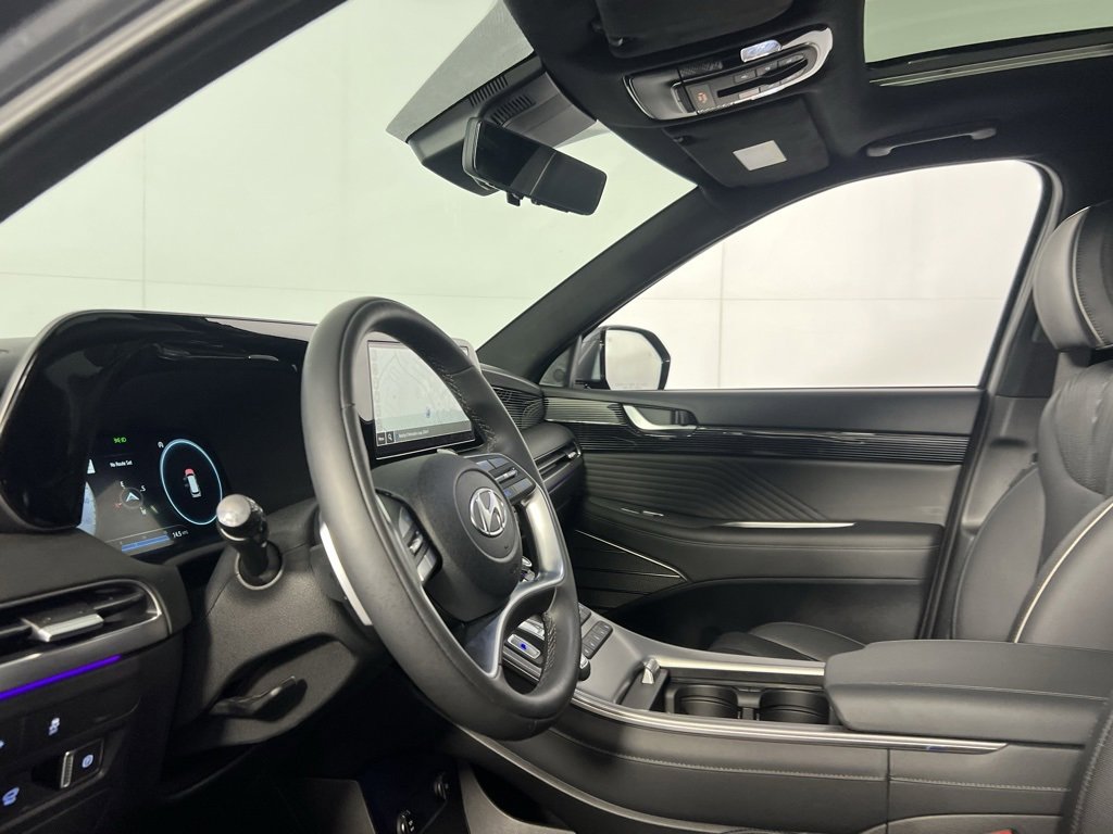 Used 2025 Hyundai Palisade Calligraphy image 24