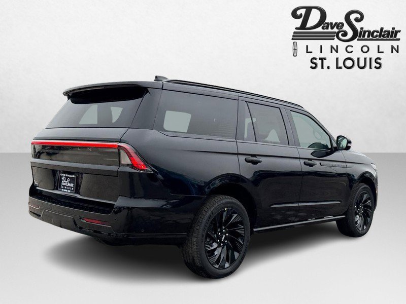 New 2025 Lincoln Navigator Reserve w/ Jet Appearance Package image 5