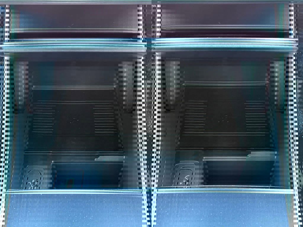 Certified 2026 Land Rover Range Rover Evoque Dynamic SE image 22