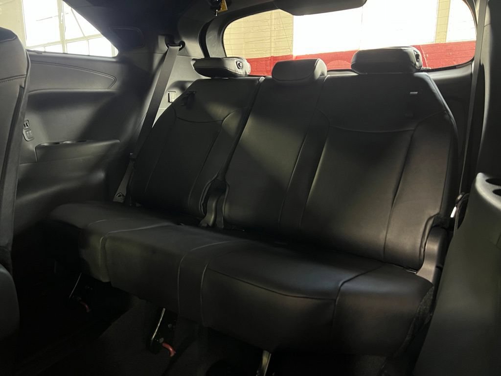 New 2026 Toyota Sienna Platinum AWD/4WD image 17