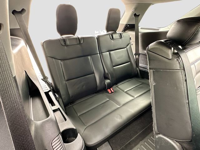 Used 2022 Ford Explorer XLT w/ Equipment Group 202A AWD/4WD image 28