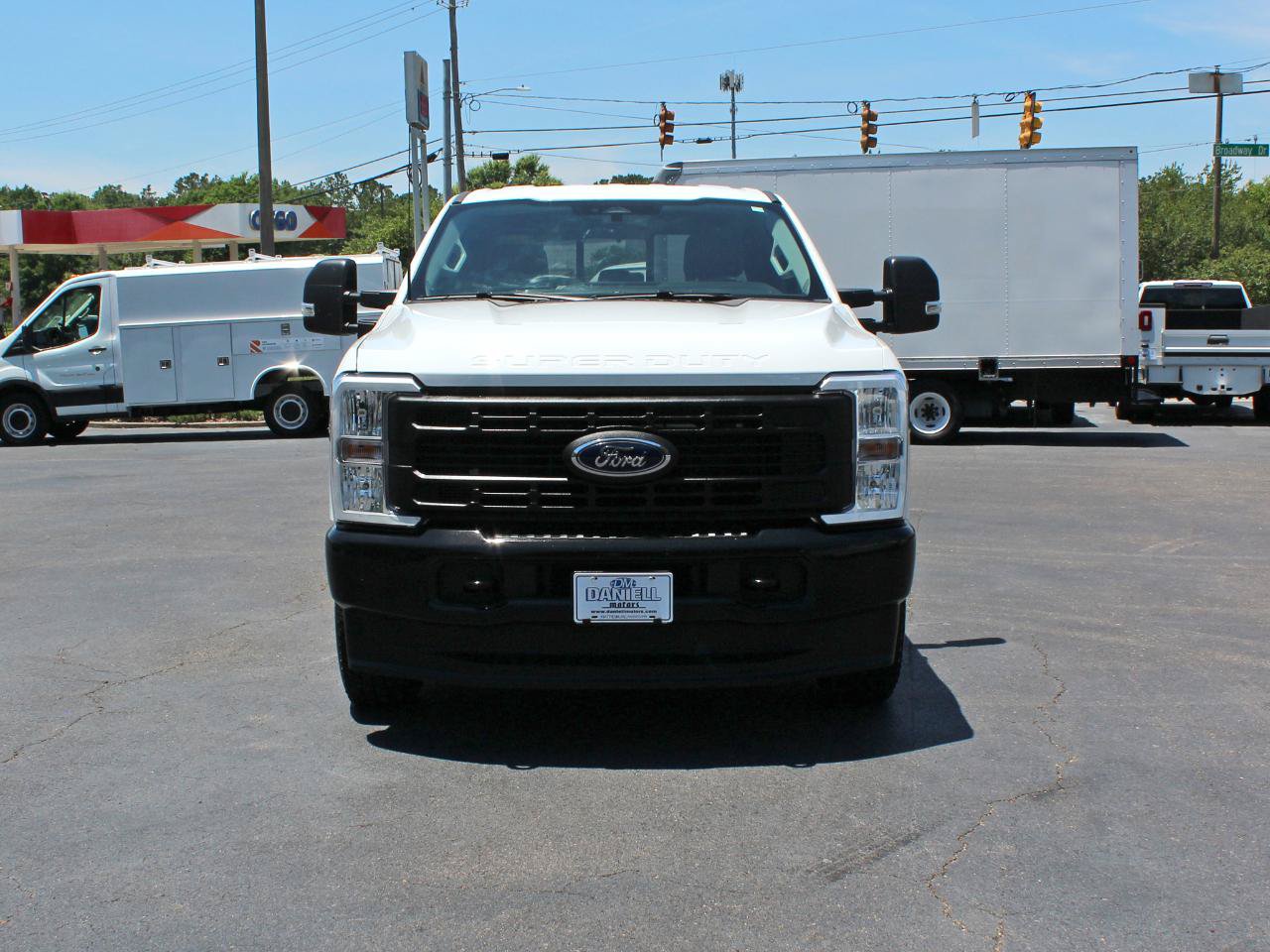 Used 2025 Ford F250 XL w/ FX4 Off-Road Package AWD/4WD image 9