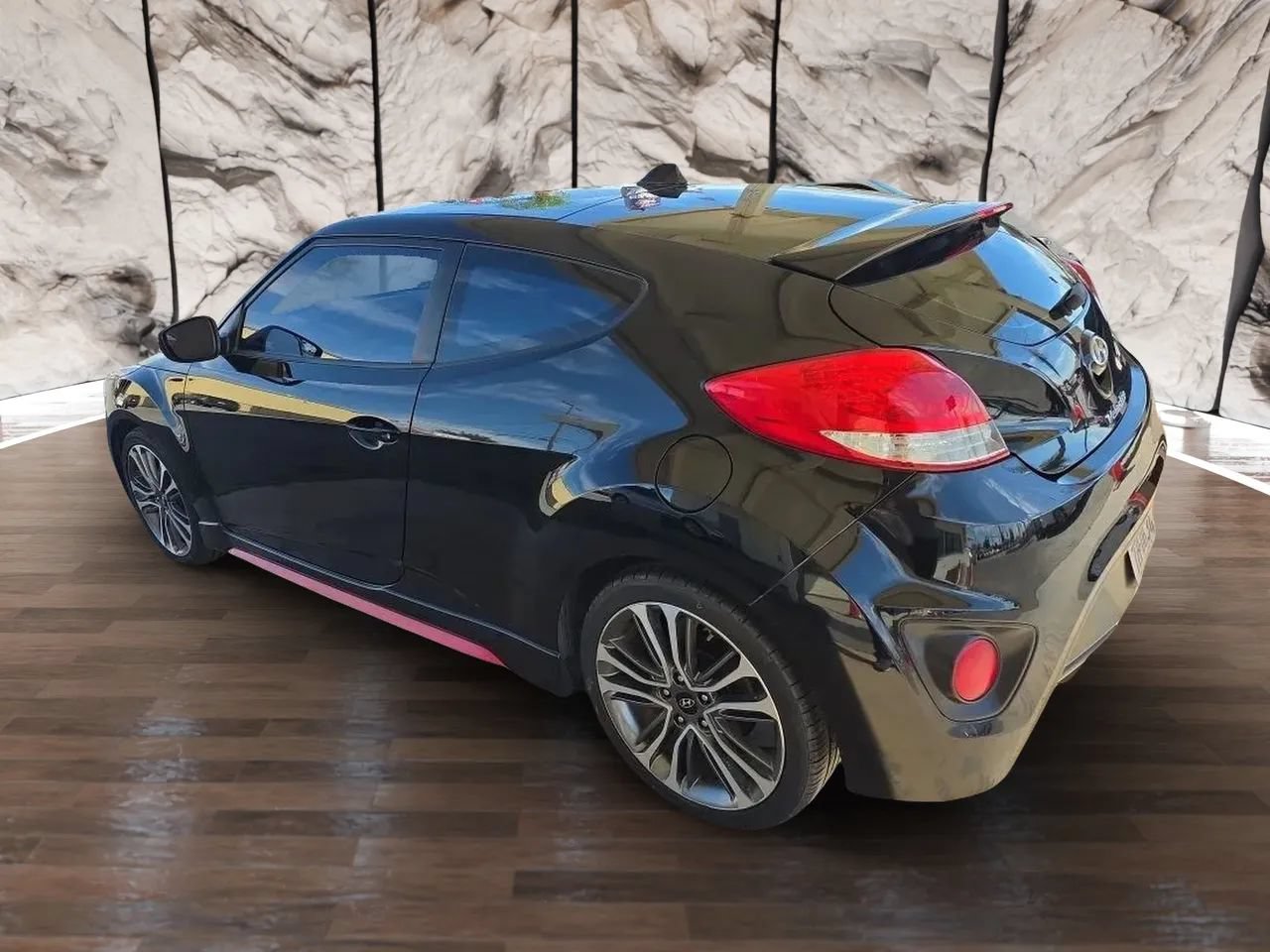 Used 2017 Hyundai Veloster Turbo R-Spec FWD image 4