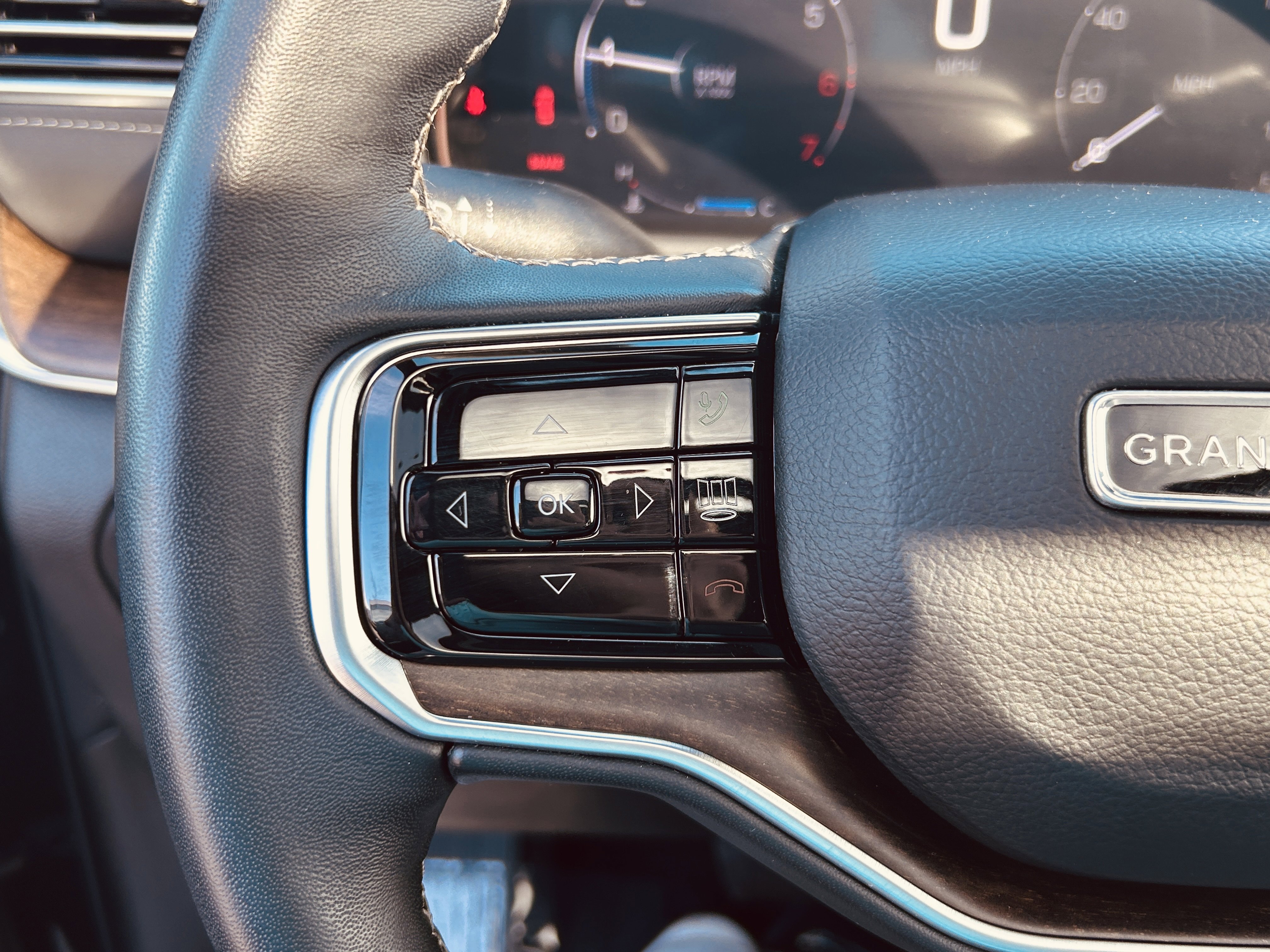 Used 2024 Jeep Grand Wagoneer L Base image 22