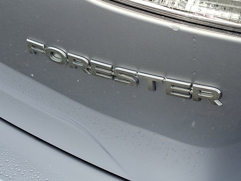 Used 2023 Subaru Forester Premium image 31