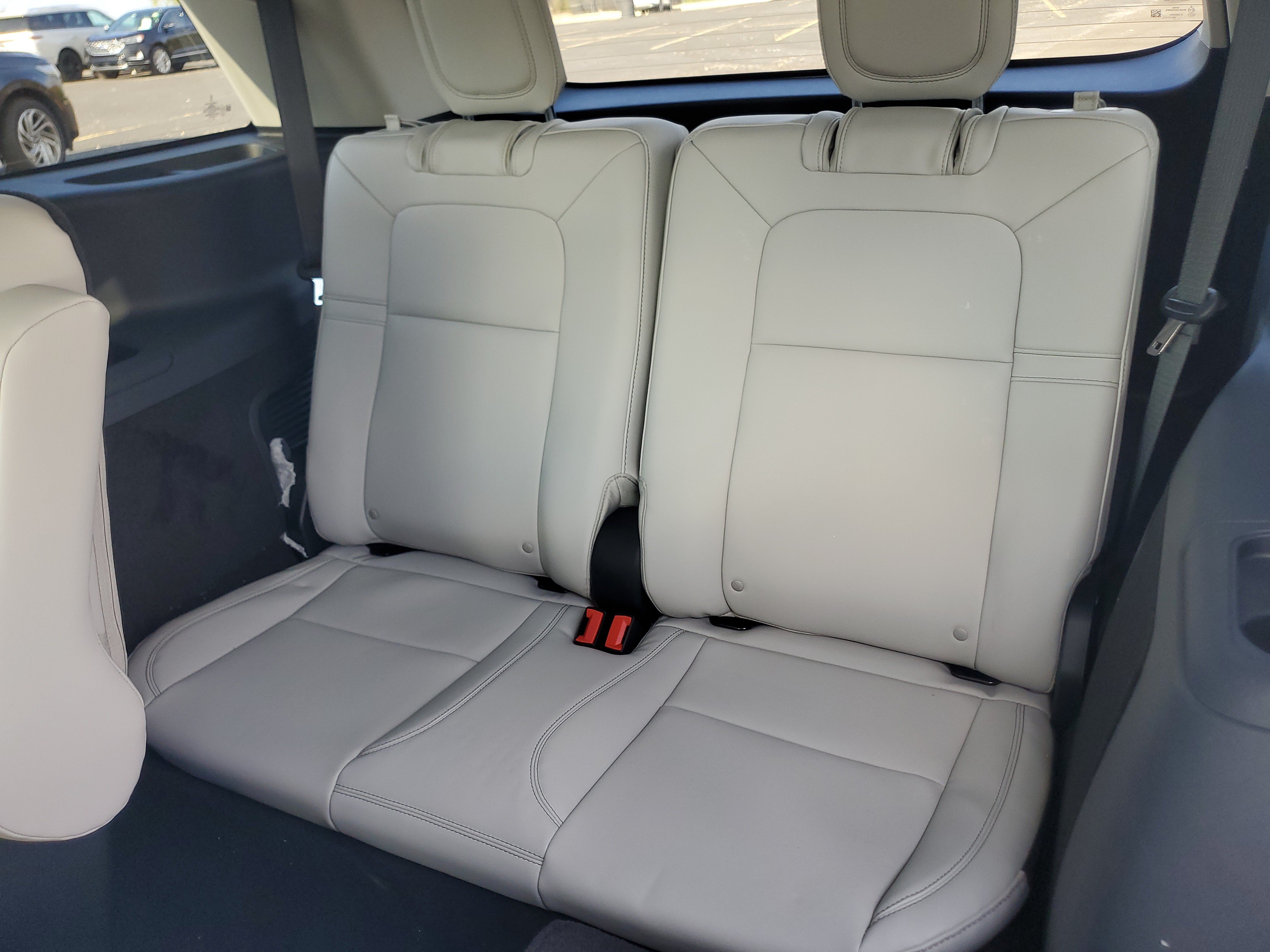 New 2026 Lincoln Aviator AWD image 27