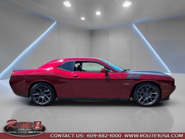 Used 2018 Dodge Challenger R/T Plus RWD image 2