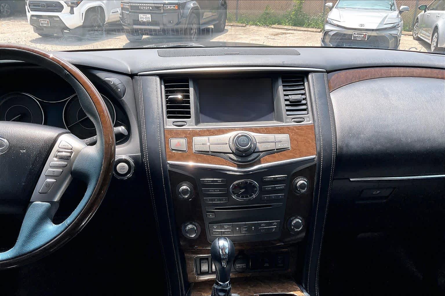 Used 2016 INFINITI QX80 2WD w/ Driver's Assistance Package image 7