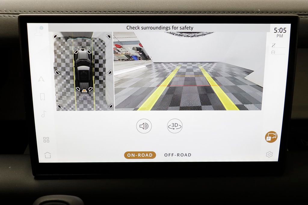 Used 2025 Land Rover Defender 110 S image 12