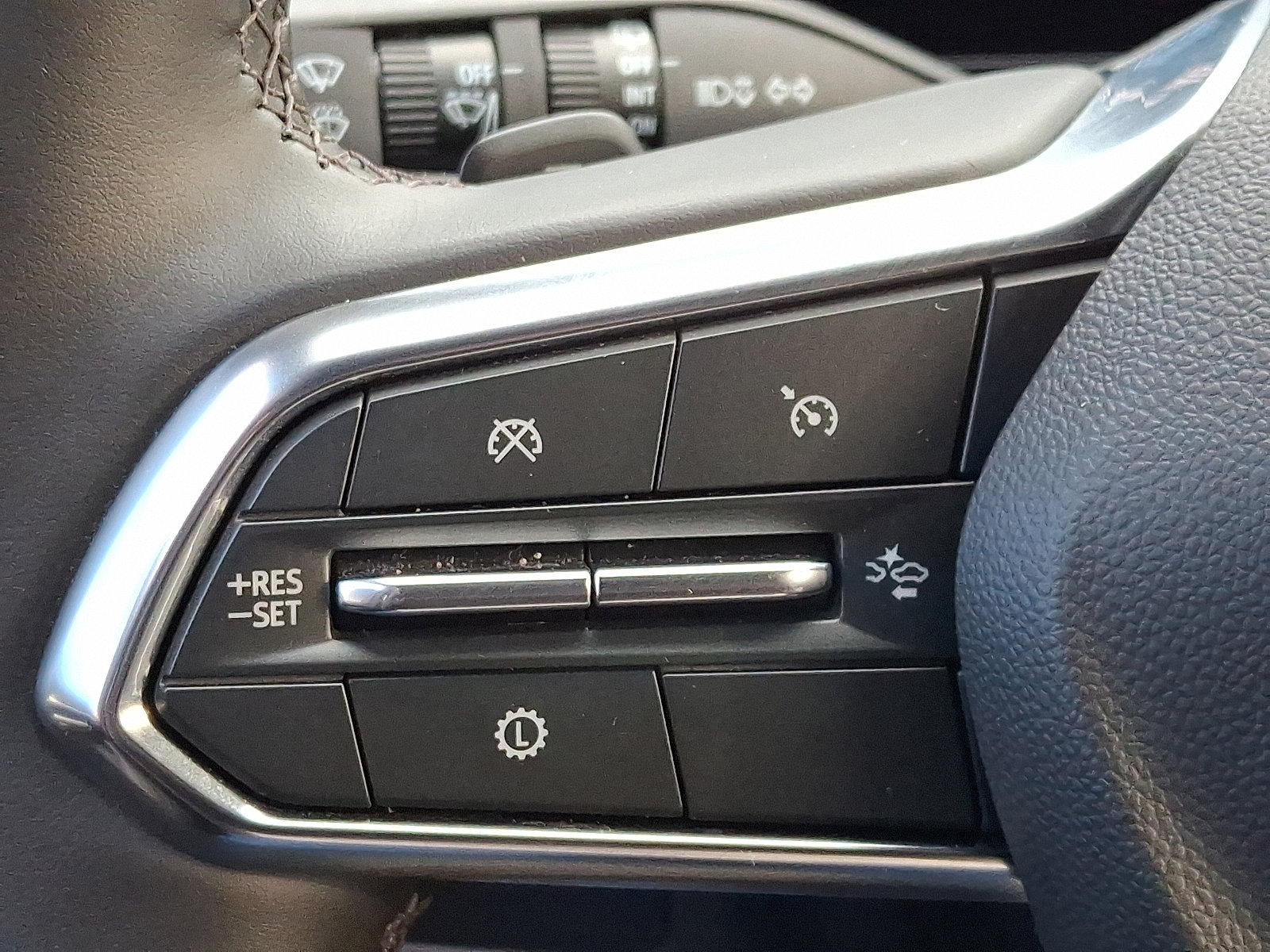 Used 2025 Chevrolet Tahoe LT image 24