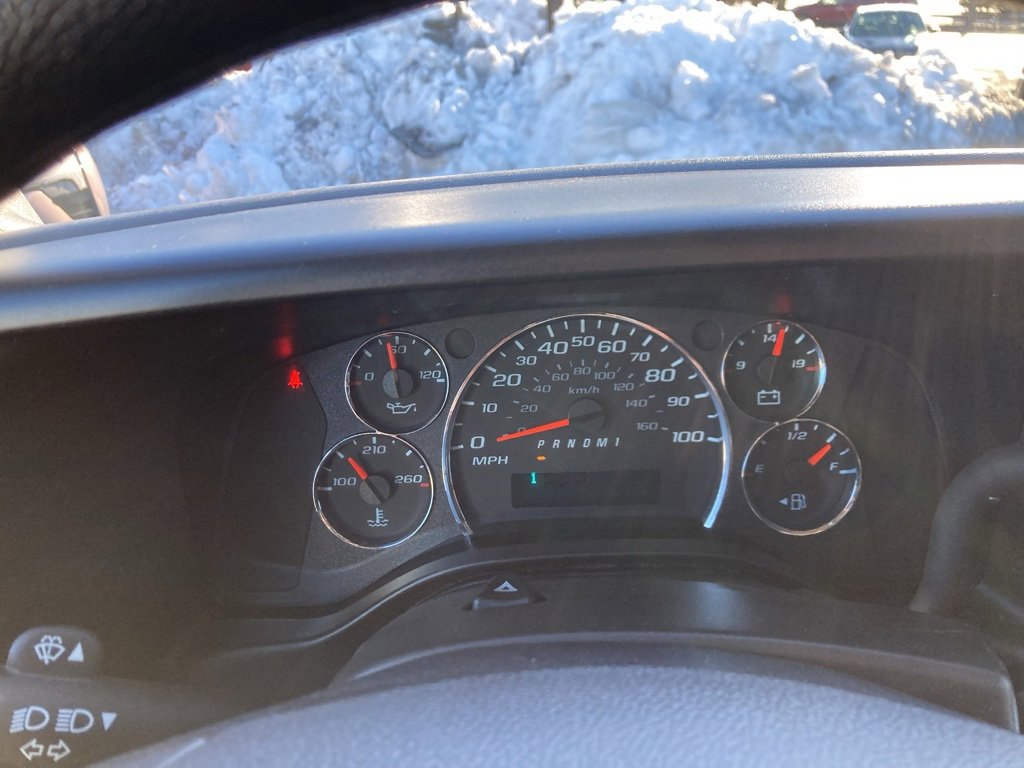 Used 2024 Chevrolet Express 2500 w/ Driver Convenience Package image 12