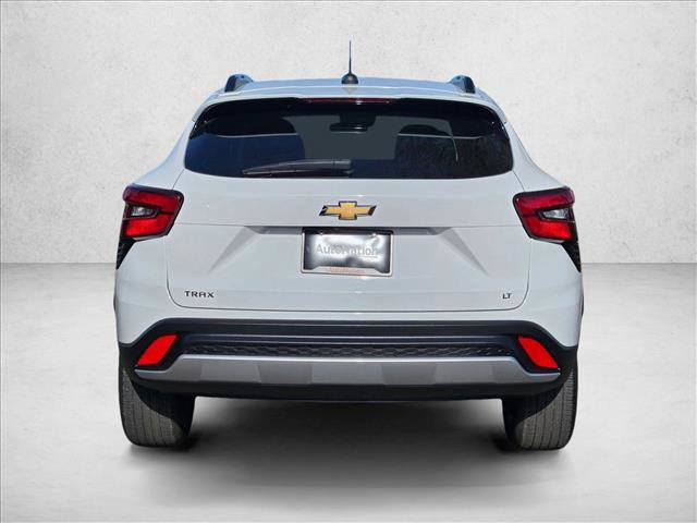 Certified 2024 Chevrolet Trax LT w/ Driver Confidence Package FWD image 7