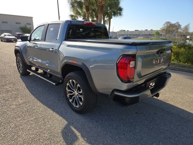 Used 2025 GMC Canyon Denali image 3