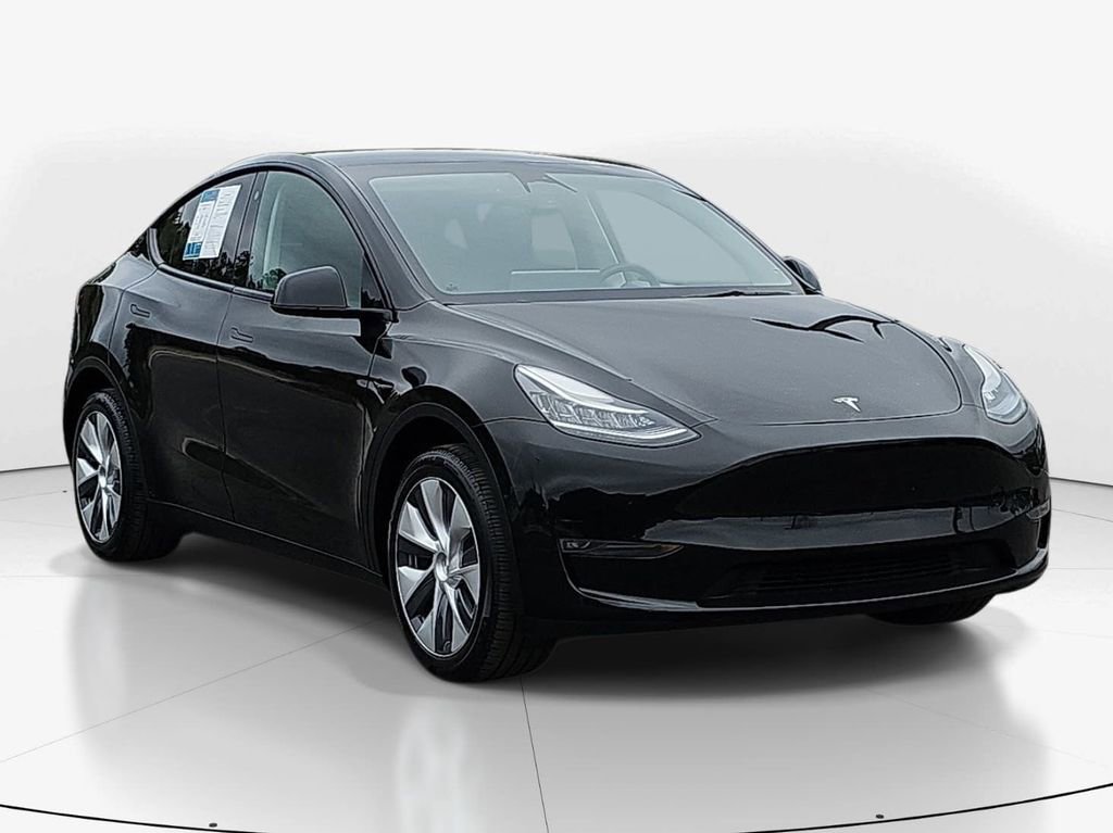 Used 2023 Tesla Model Y Long Range AWD/4WD image 3