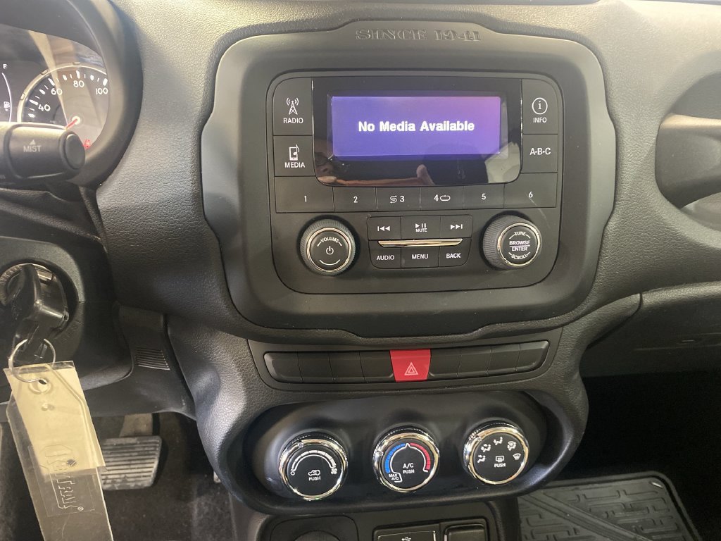 Used 2015 Jeep Renegade Sport w/ Power & Air Group AWD/4WD image 18