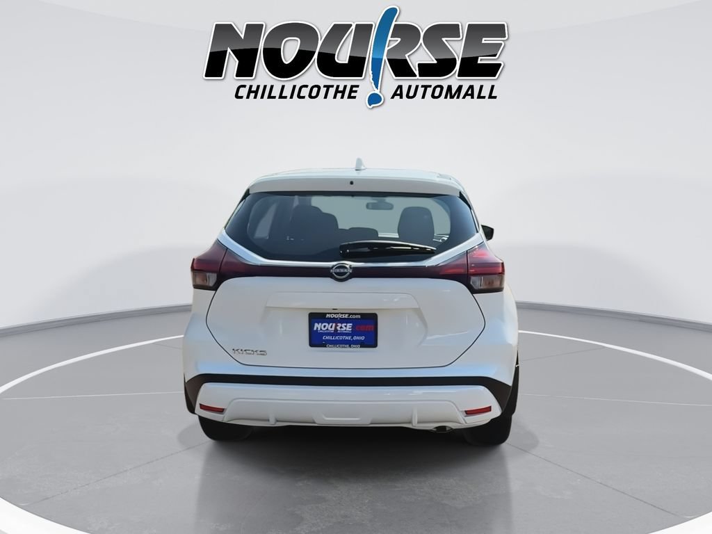 New 2025 Nissan Kicks Play S FWD image 7