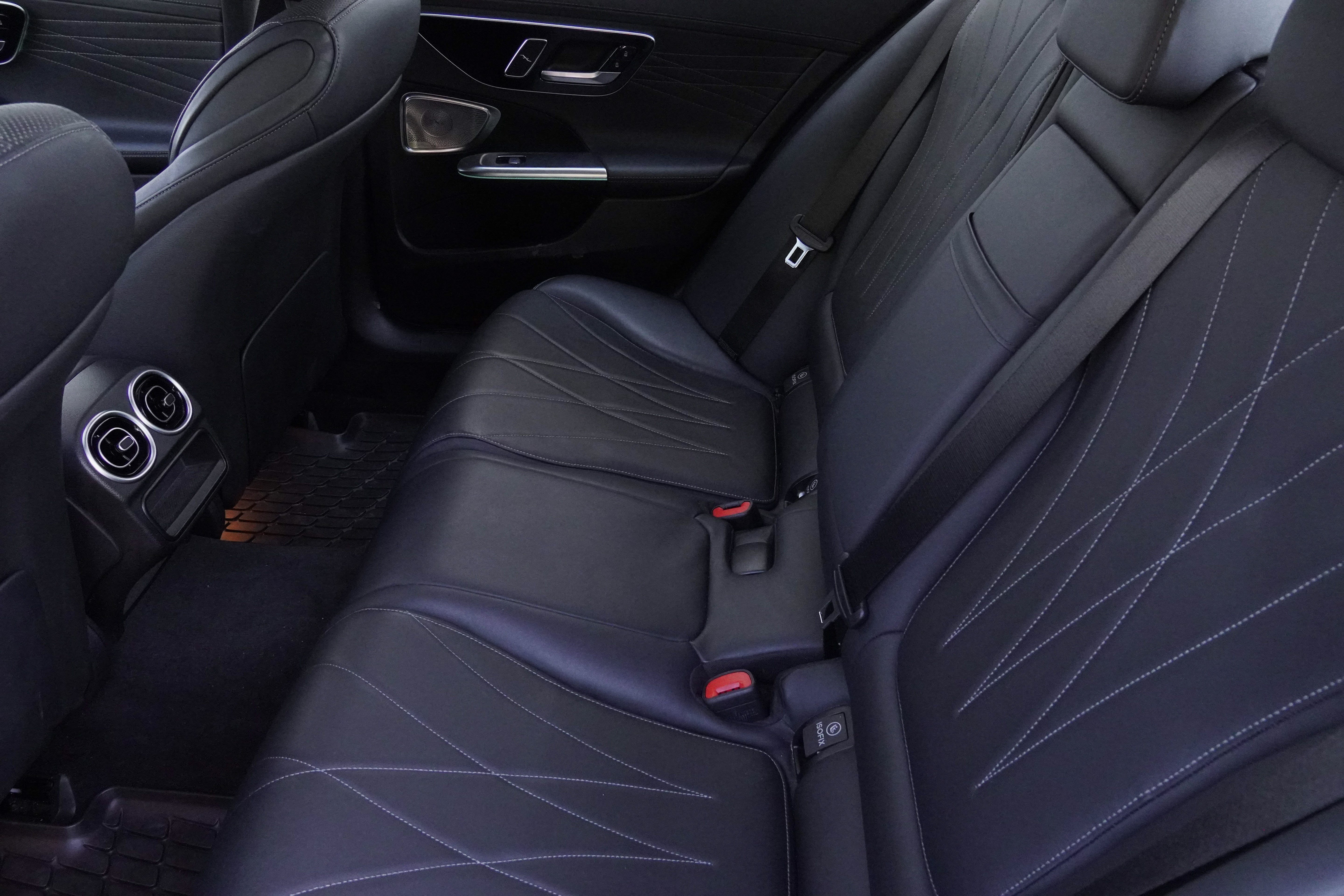 Used 2022 Mercedes-Benz C 300 Sedan image 36