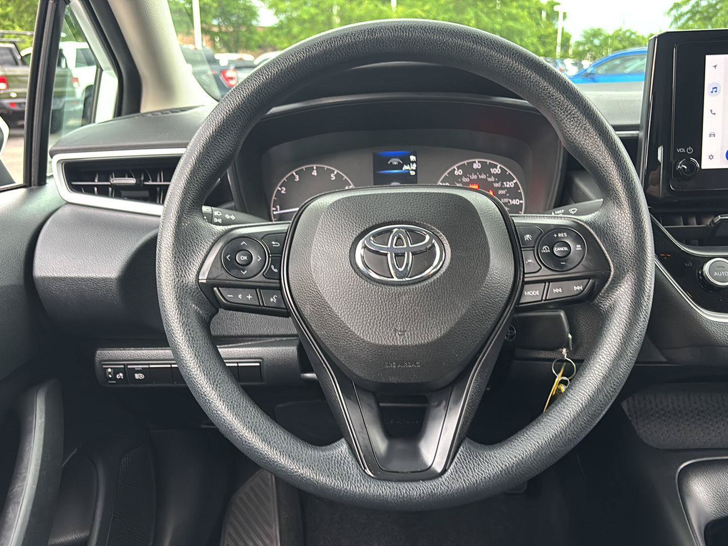 Used 2024 Toyota Corolla LE FWD image 30