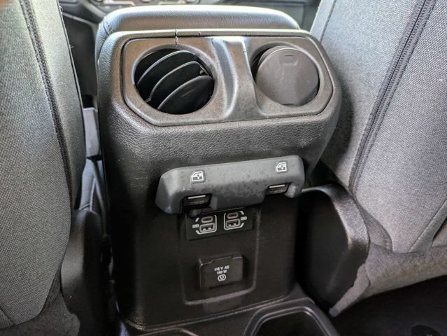 Used 2024 Jeep Wrangler Unlimited Sahara w/ Technology Group AWD/4WD image 14