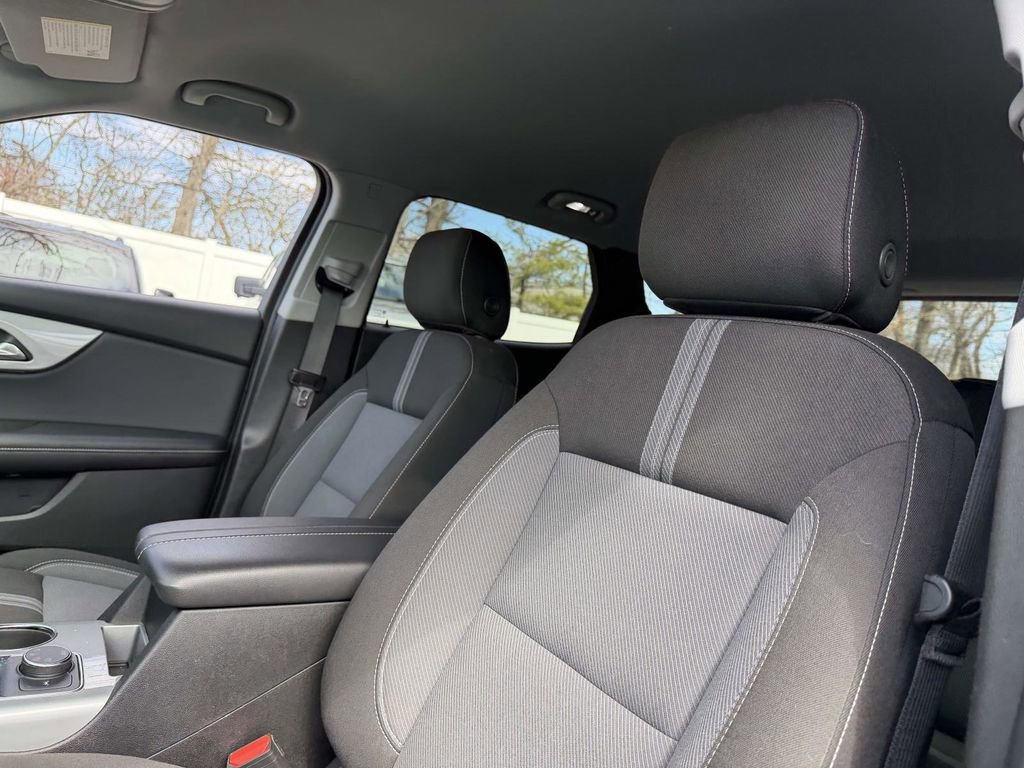 Used 2023 Chevrolet Blazer LT w/ Convenience Package image 16