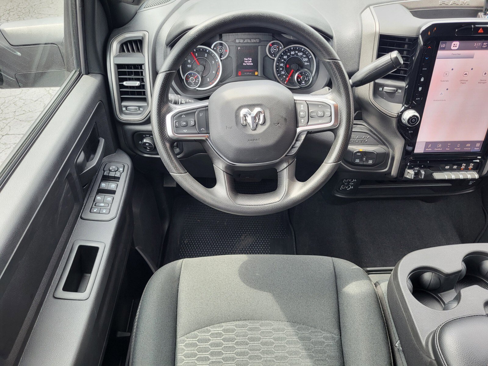 Used 2025 RAM 2500 Tradesman image 15