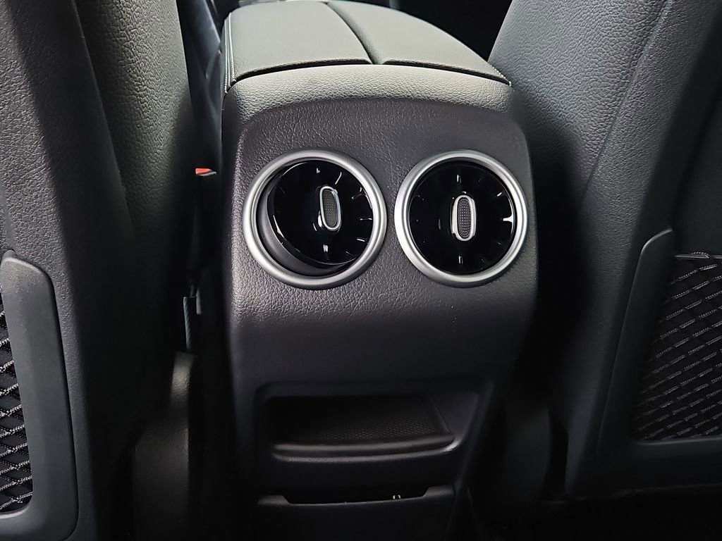 New 2026 Mercedes-Benz GLA 250 image 18