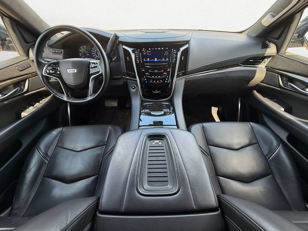 Used 2020 Cadillac Escalade Platinum AWD/4WD image 9
