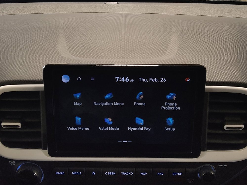 Used 2025 Hyundai Venue Limited image 25