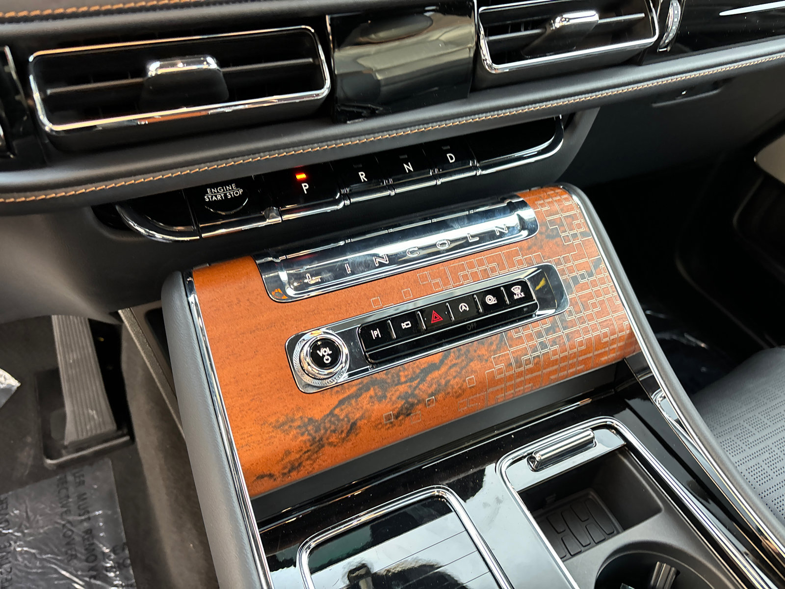 New 2025 Lincoln Aviator Black Label image 24