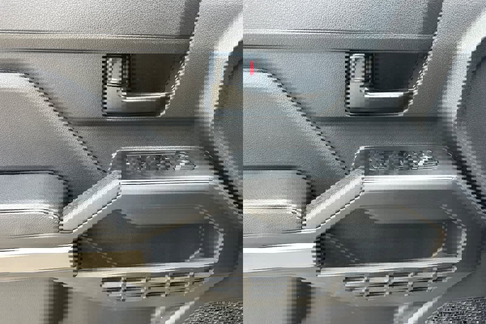 Used 2025 Toyota Tacoma SR5 w/ SR5 Upgrade Package image 10