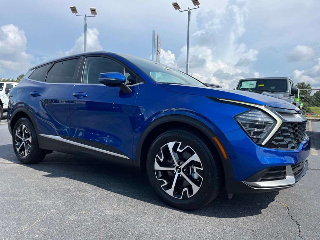 Used 2025 Kia Sportage EX FWD image 40
