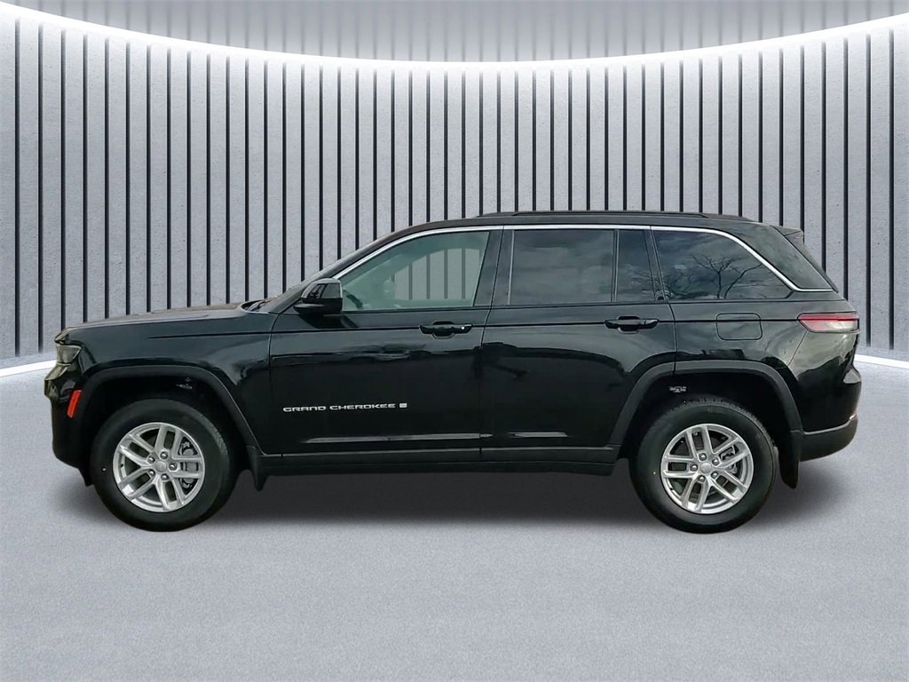 New 2025 Jeep Grand Cherokee Laredo X w/ Luxury Tech Group I image 16