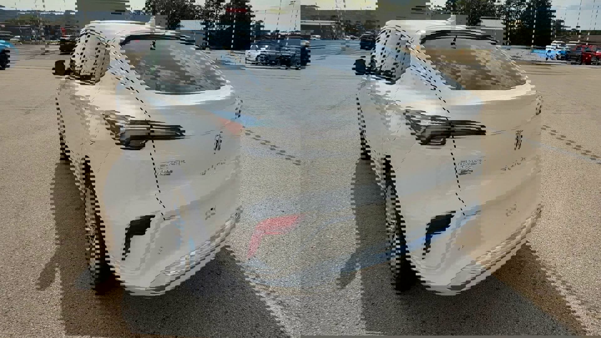 New 2025 Buick Envista Avenir image 7