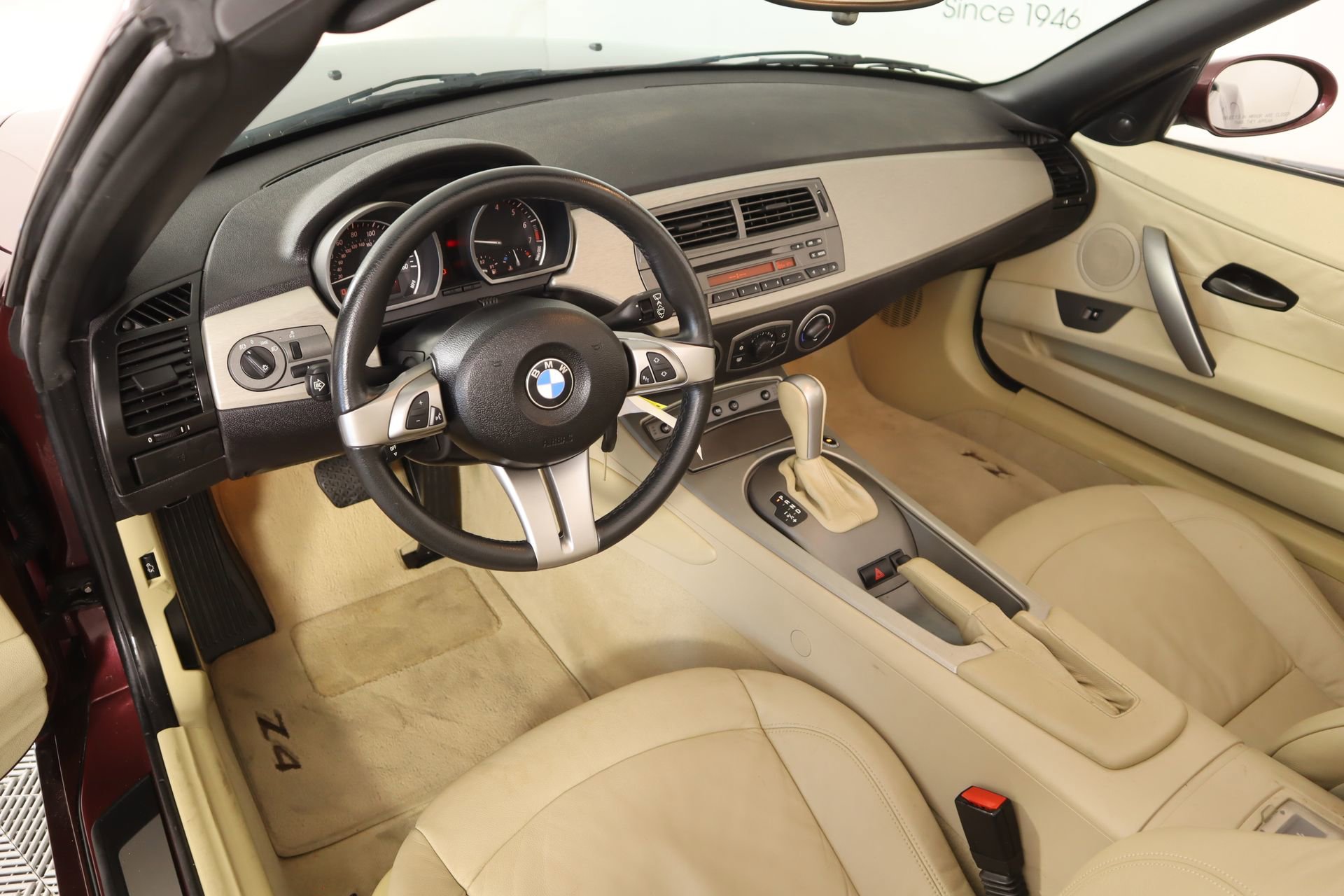 Used 2004 BMW Z4 3.0i image 2