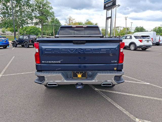 Used 2021 Chevrolet Silverado 1500 LTZ w/ LTZ Premium Package AWD/4WD image 7