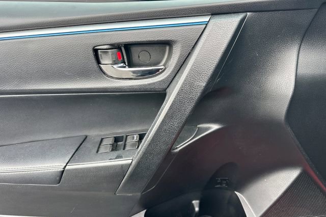 Used 2015 Toyota Corolla S Premium FWD image 12