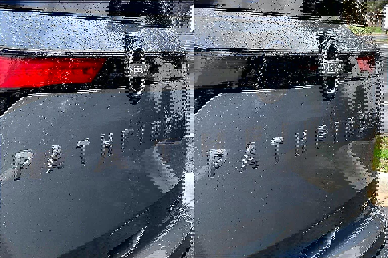 New 2026 Nissan Pathfinder Platinum image 15