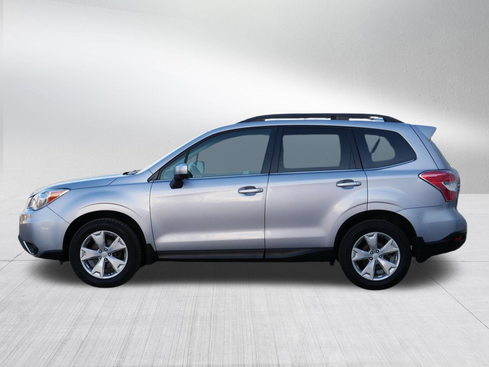 Used 2016 Subaru Forester 2.5i Limited AWD/4WD image 4
