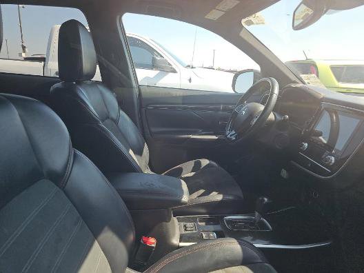 Used 2020 Mitsubishi Outlander LE image 4