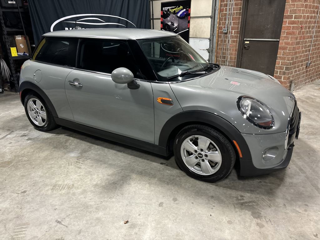 Used 2019 MINI Cooper 2-Door Hardtop w/ Storage Package image 15